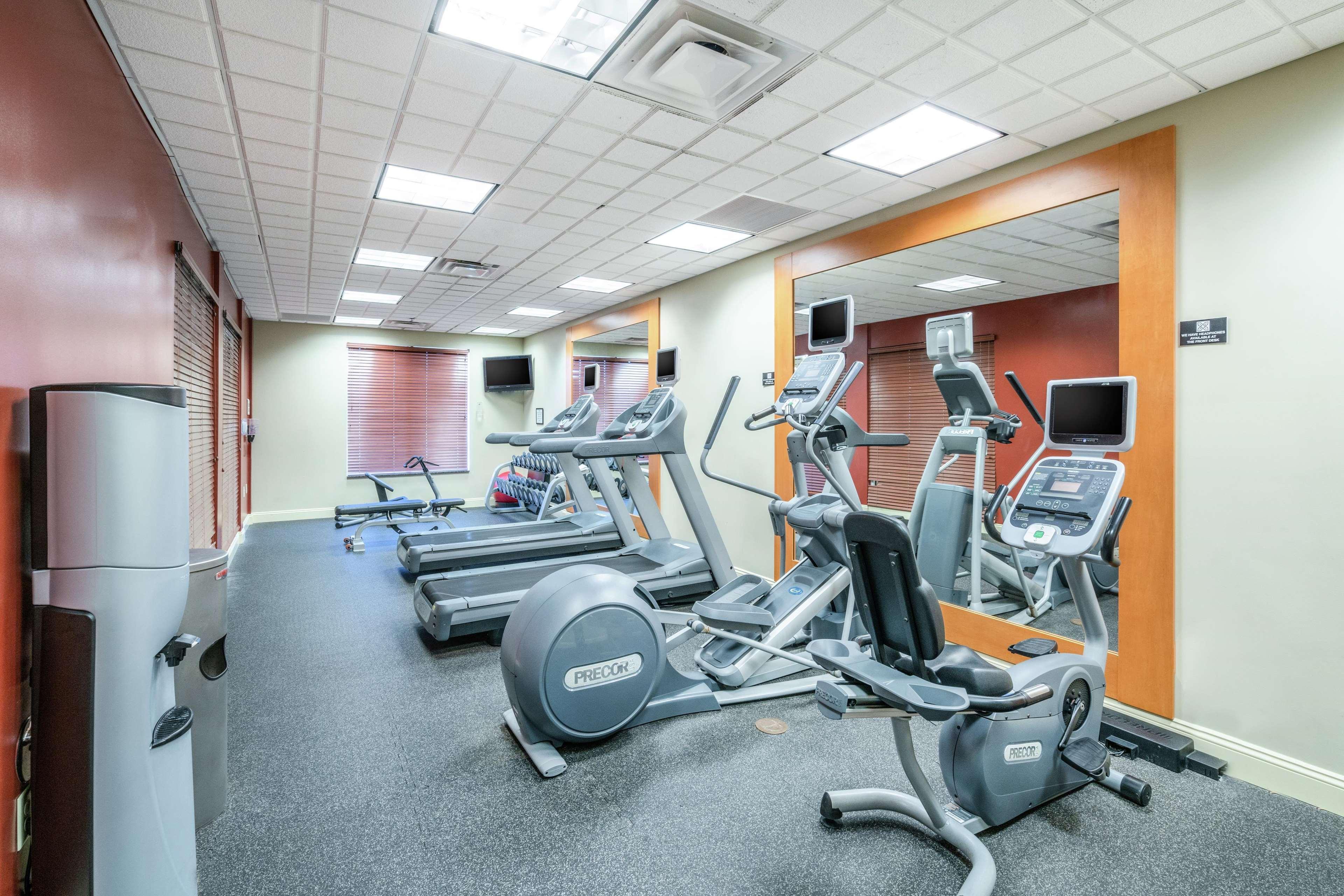 Hilton Garden Inn Richmond Airport Сандстън Екстериор снимка