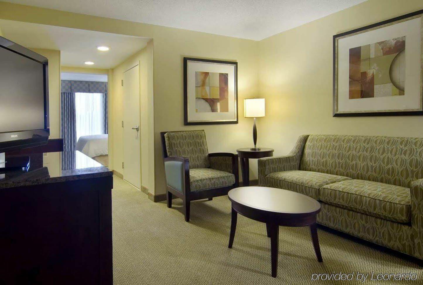 Hilton Garden Inn Richmond Airport Сандстън Екстериор снимка